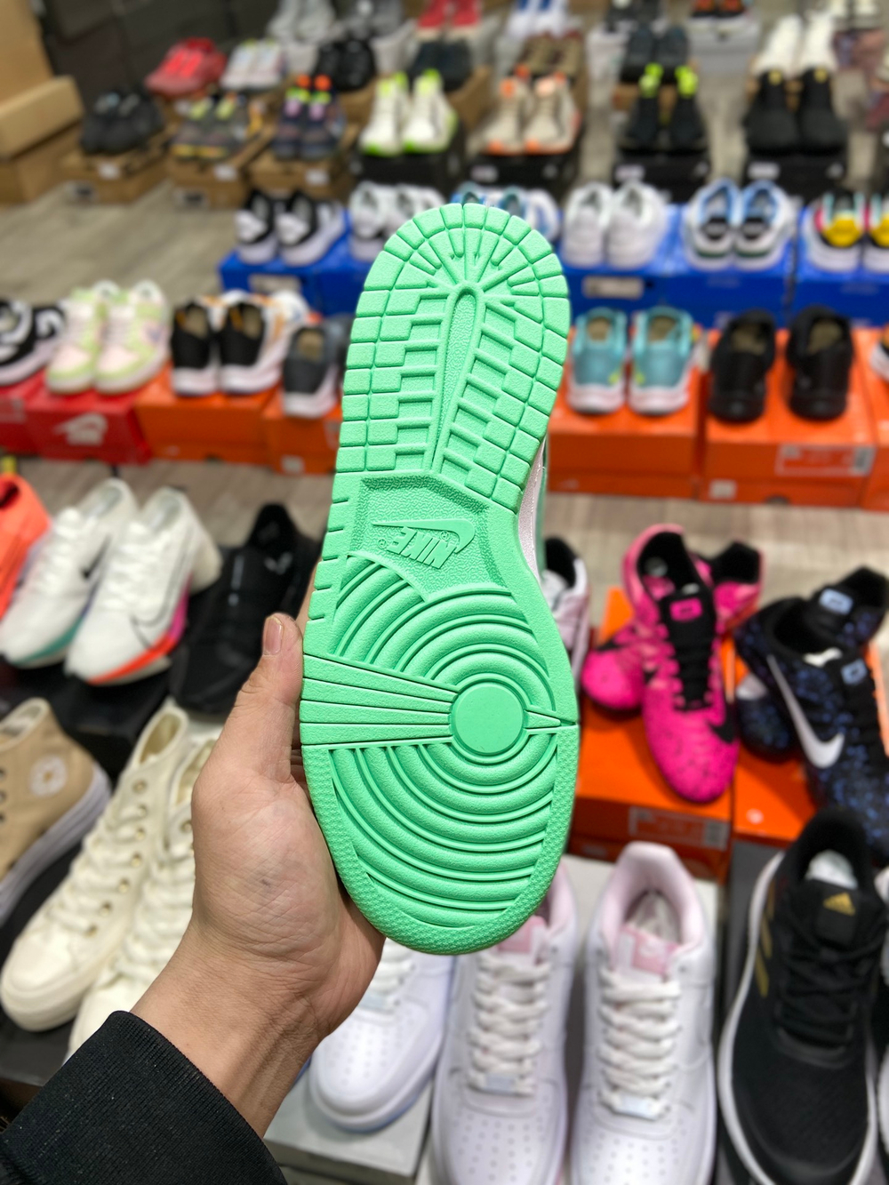 Nike Dunk Low Green Glow