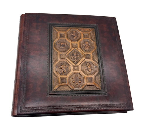 Фотоальбом из кожи "Медичи" в кейсе с барельефом