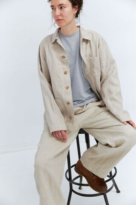 Брюки мужские из серо-бежевого льна