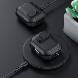 Усиленный чехол черного цвета от Dux Ducis для наушников AirPods 4, серия PECP Series Case, в комплекте с карабином