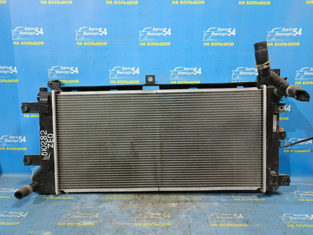 Радиатор двигателя NISSAN LEAF 2009-2017