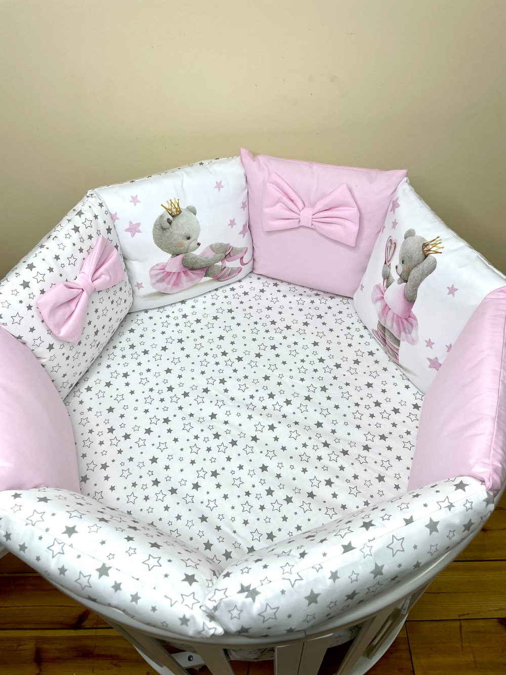 Комплект в кроватку 18 предметов "Мишка с короной", сатин