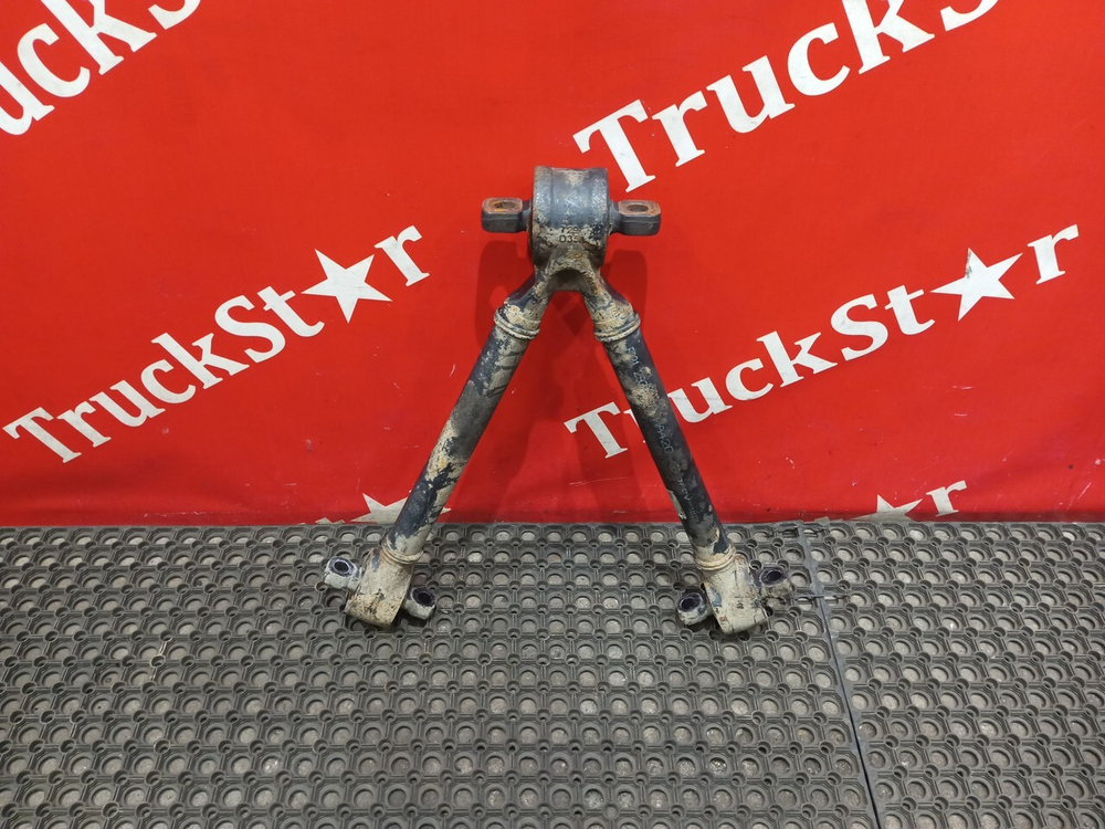 Тяга реактивная V-образная 2023г