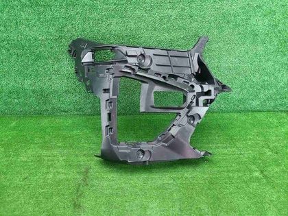 Кронштейн переднего бампера RH BMW X6M F96 23-нв