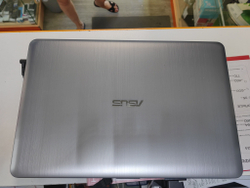 Ноутбук ASUS R541U