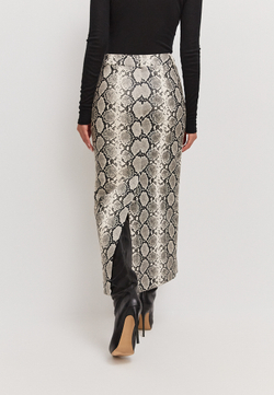 Юбка миди из экокожи в змеином принте черно-белая