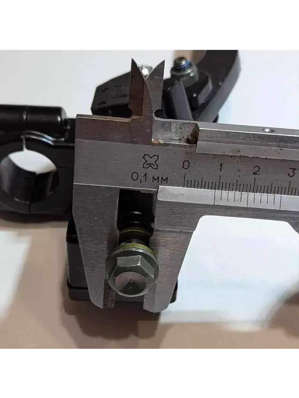 Главный тормозной цилиндр передний для мотоцикла с рычагом