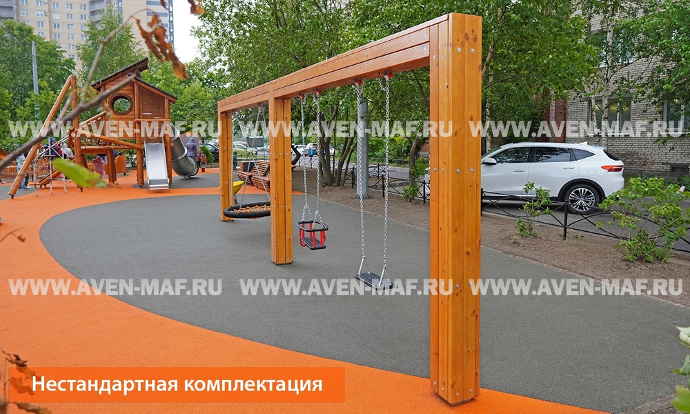 Качели маятниковые с цепными подвесами