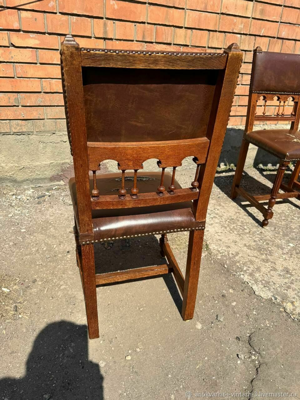 Старинные стулья с кожей 6 шт