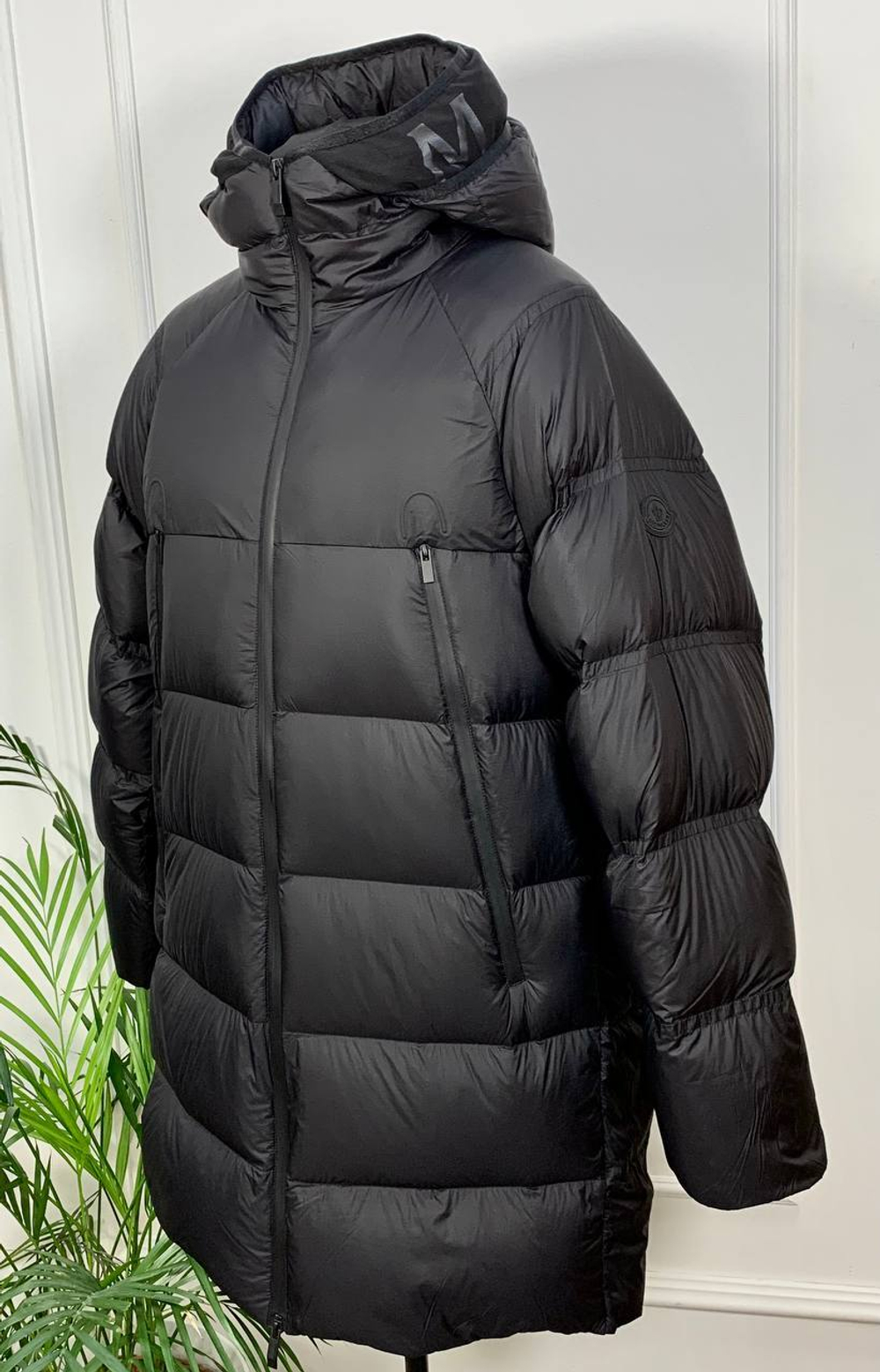 Пуховик Moncler