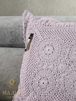 Подушка декоративная "Кружево" розовая 45x45x10см от J-LINE