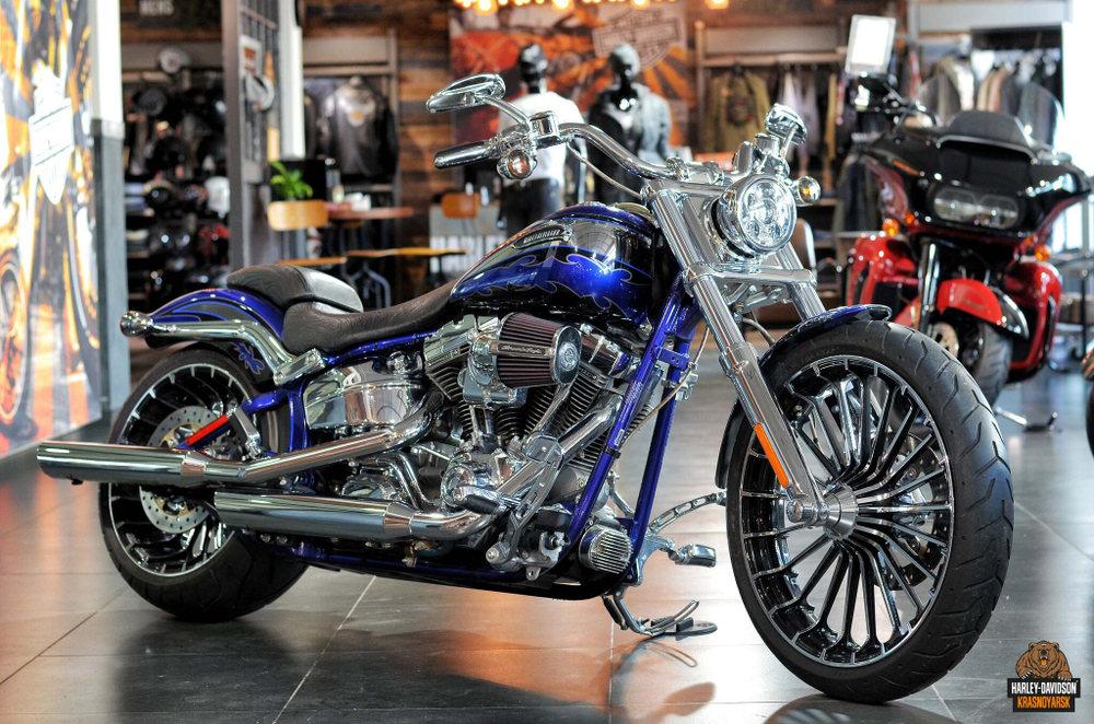 Harley-Davidson CVO Breakout