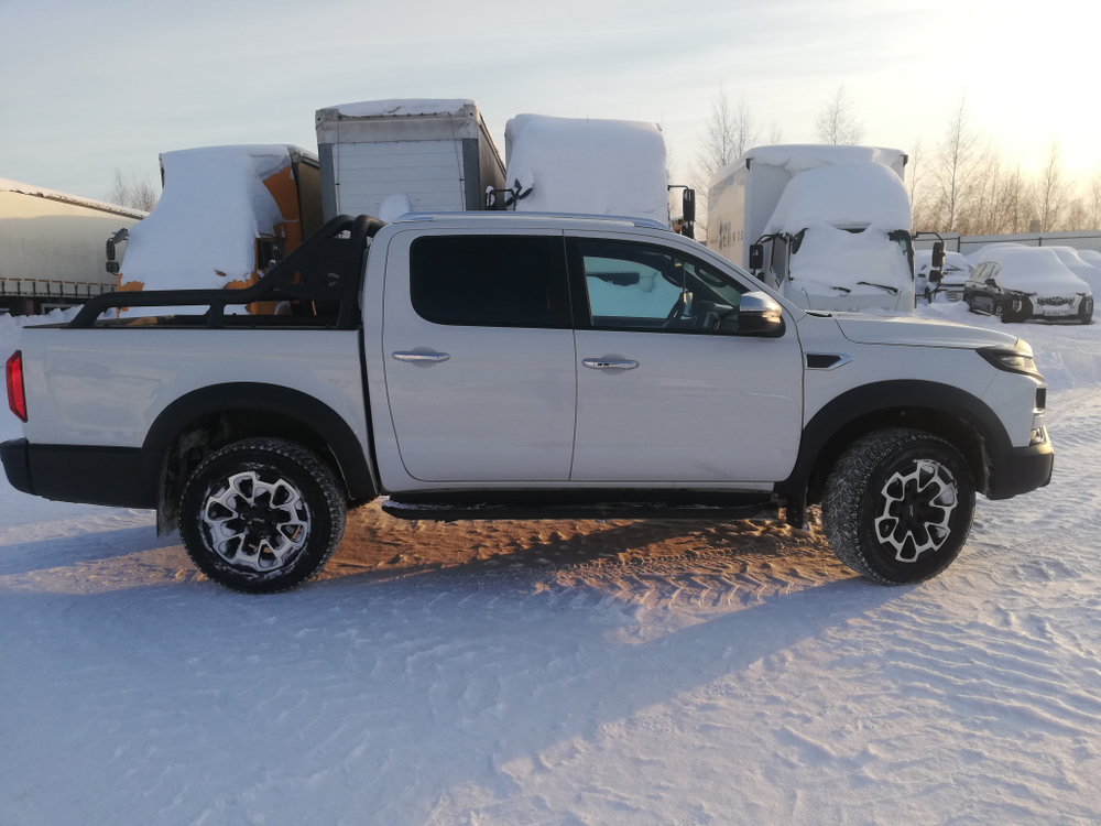 JAC T9 Explore 2.0T AT 4WD