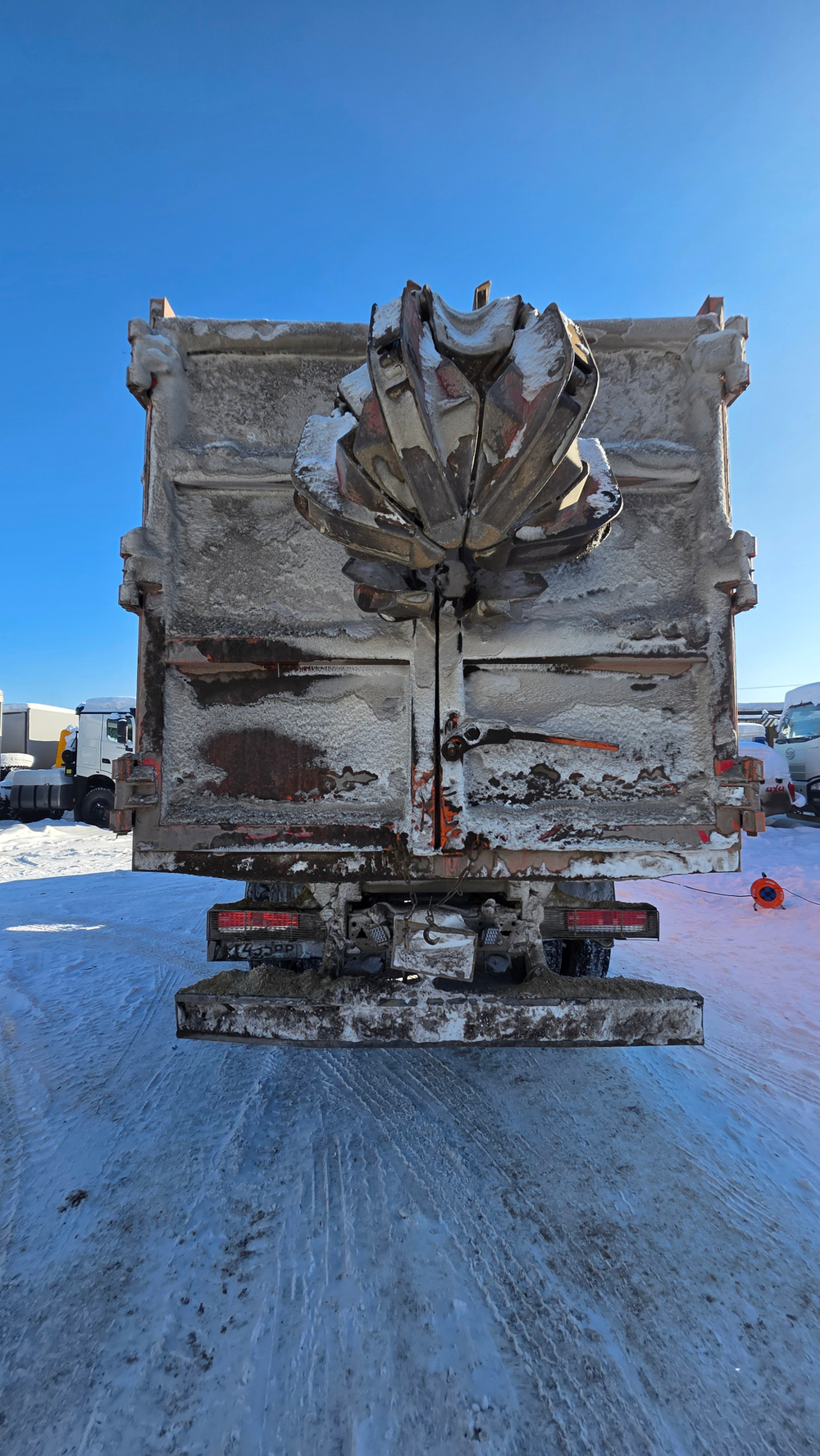 КамАЗ 65115 6x4 Ломовоз с КМУ 659004 (Дизельный, 6,7 л, 292 л.с., МТ)