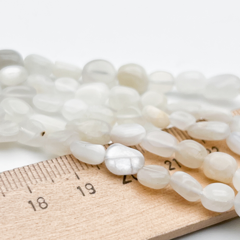 Лунный камень (белая иризация), галтовка 4-8 мм, цена за нить 38 см