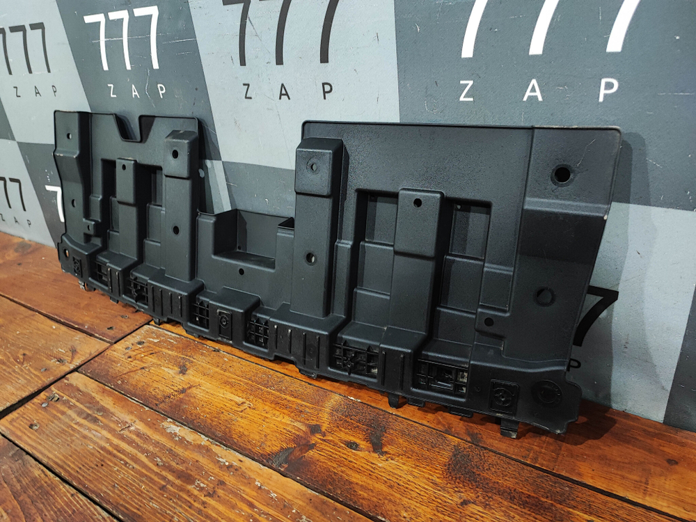 Накладка Кожух замка капота Chery Tiggo 8 Pro 21-нв Б/У Оригинал 602001230AA