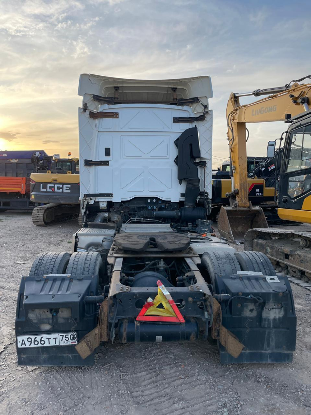 Ford Cargo 4x2 Седельный тягач Cargo (Дизельный, 12,7 л, 480 л.с., АТ)