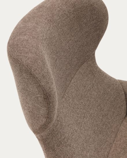 Belina Кресло из светло-коричневой синели и стали с черной отделкой Испания La Forma