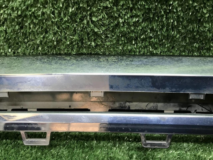 Молдинг перед. бампера Mercedes GLS x167 19-24 AMG