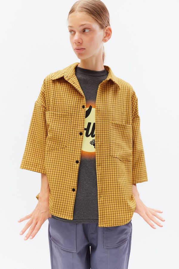 Рубашка укороченная оверсайз желтая - фото 5