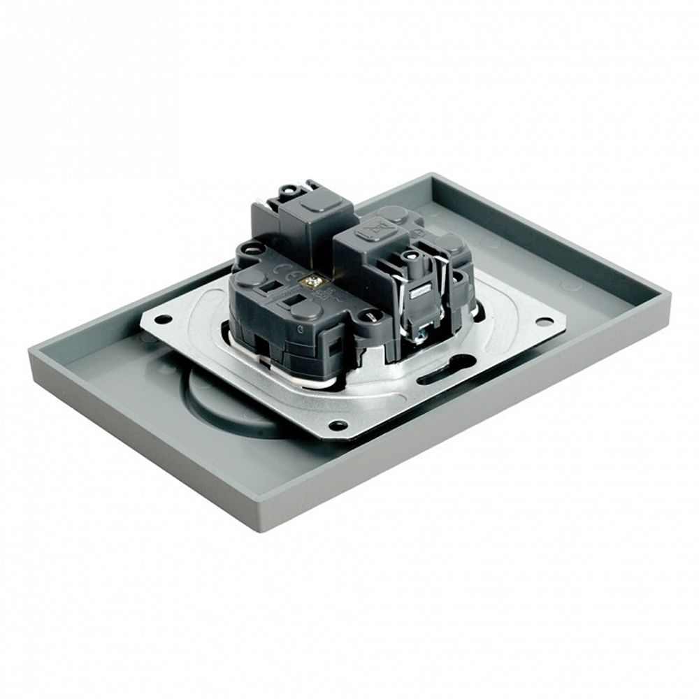 Розетка двойная без заземления и со шторкой Stekker Эмили 49955