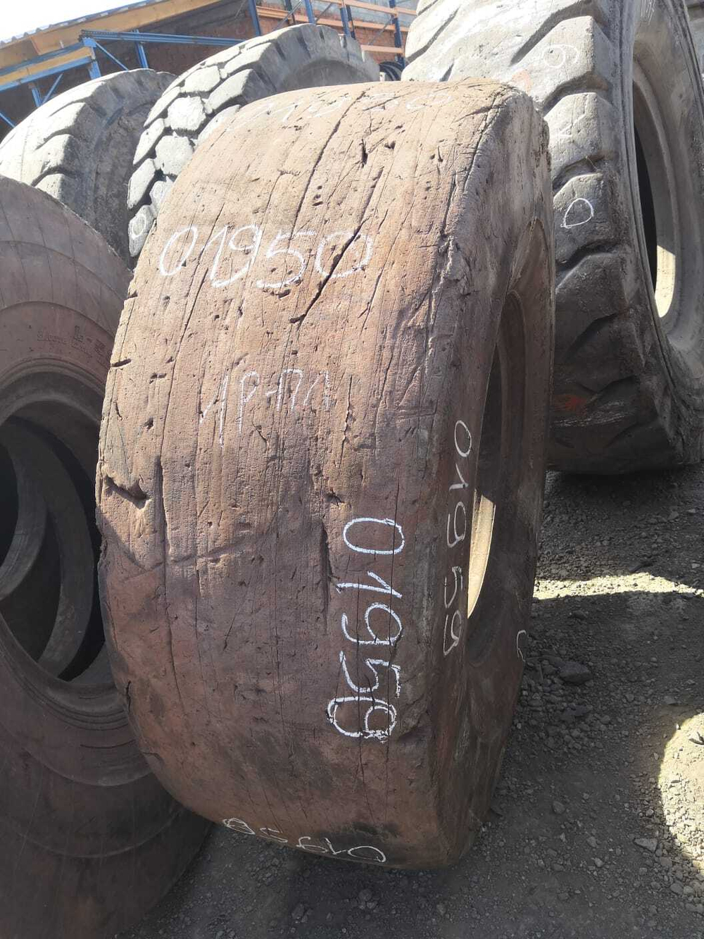 17.5R25 HILO SMS+ шина б/у
