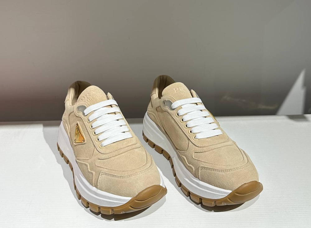 Кроссовки Prada