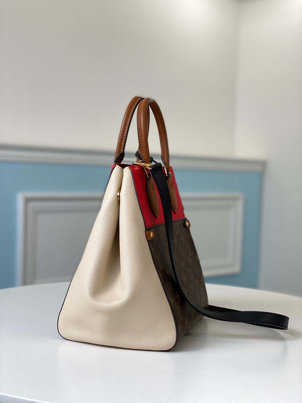 Louis Vuitton Fold Tote MM
