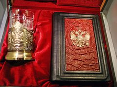 Набор "Ежедневник Герб РФ (из натуральной кожи со съемной обложкой) и подстаканник "Герб РФ" №2