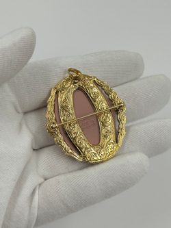 Брошь Wedgwood розовая