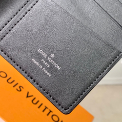 Louis Vuitton Brazza Wallet