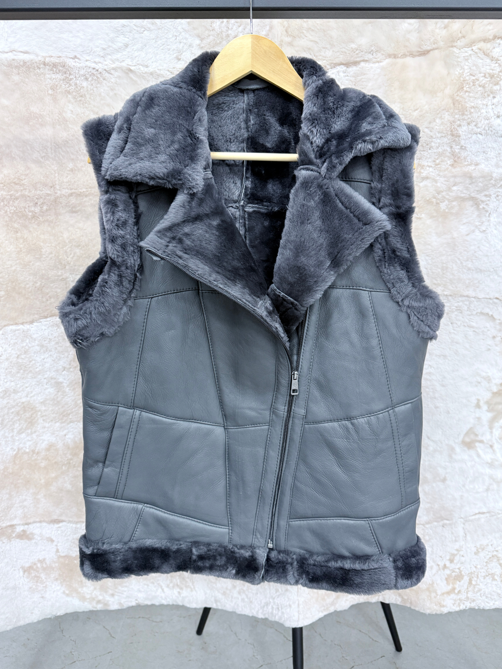 Жилет из натуральной овчины. Косуха, 52 Размер