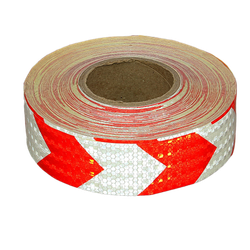 Светоотражающая лента красно-белая (стрелка) 50 мм х 45 м