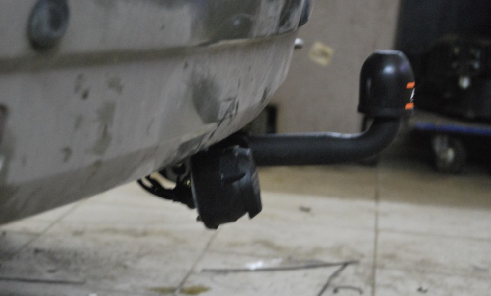 Фаркоп для Lada Largus универсал 2012-, Dacia Logan универсал 2007-2014 Тип шара: A. Нагрузки: 1300/75 кг, RN 03