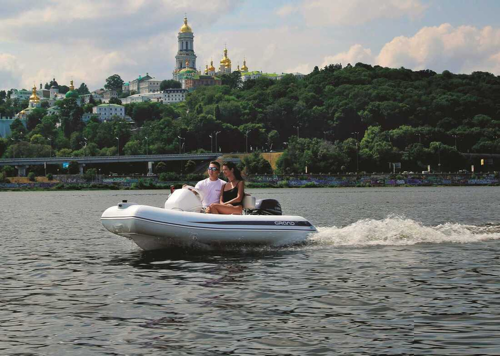 Лодка РИБ GRAND SILVER LINE S330L