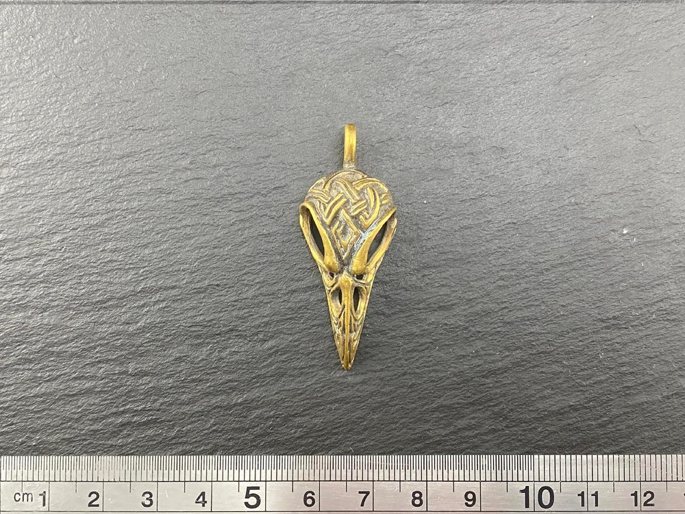 Подвеска. Череп ворона