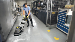 Интенсивное средство для общей чистки FloorPro Extra RM 752, 10л