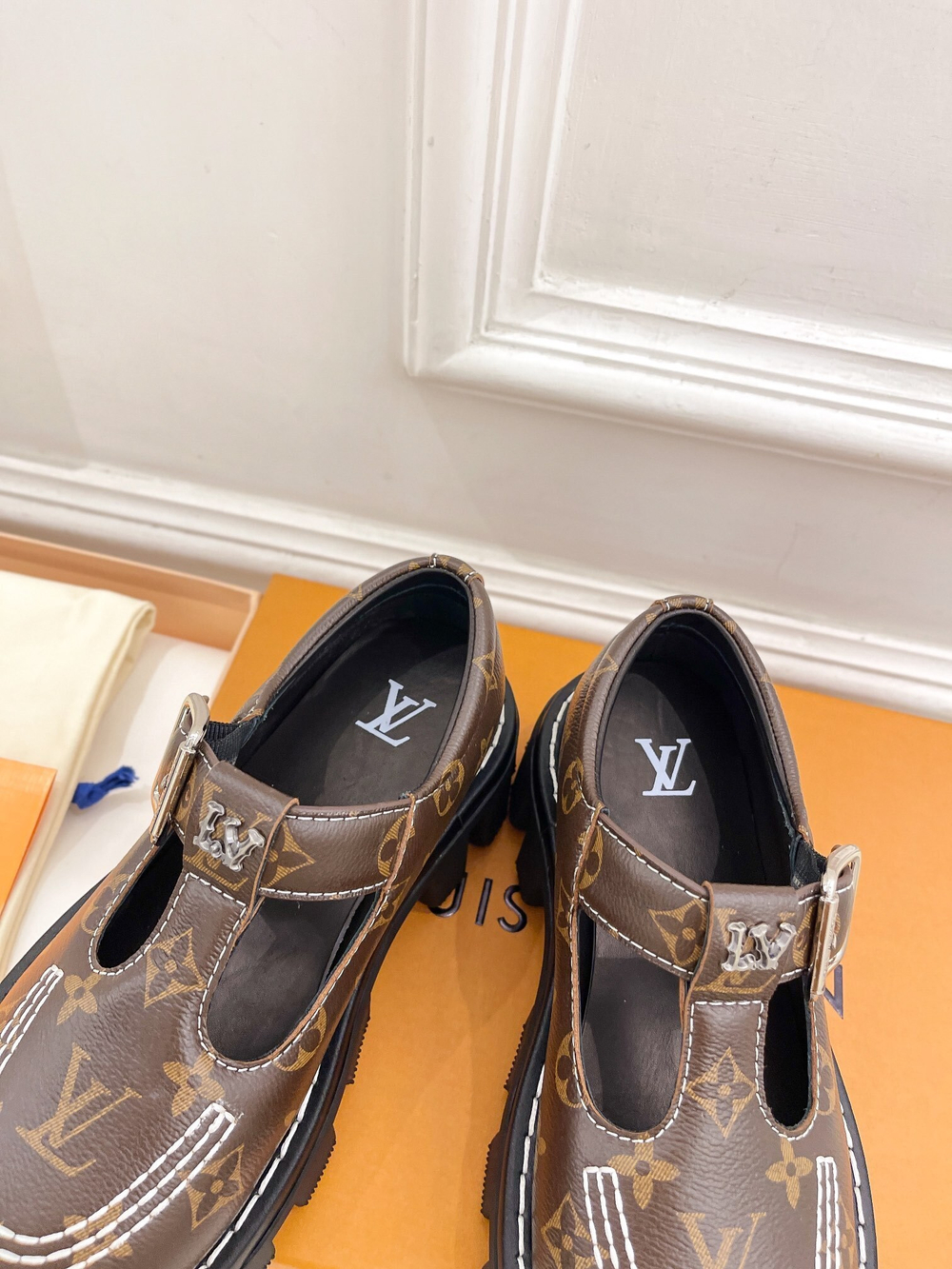 Louis Vuitton Checker Mary Jane