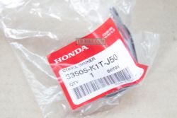 33505-K1T-J50. STAY, L. WINKER. Blinker bracket mount on the top bridge fork Honda CRF300