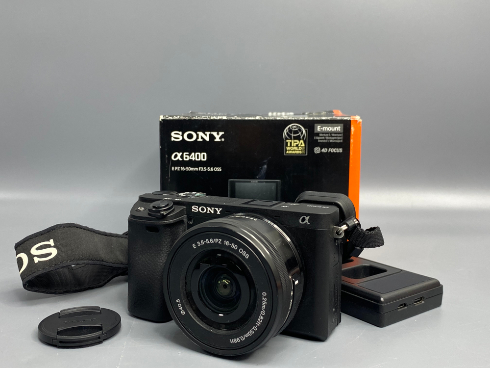 Sony A6400 Kit 16-50mm 6500 кадров
