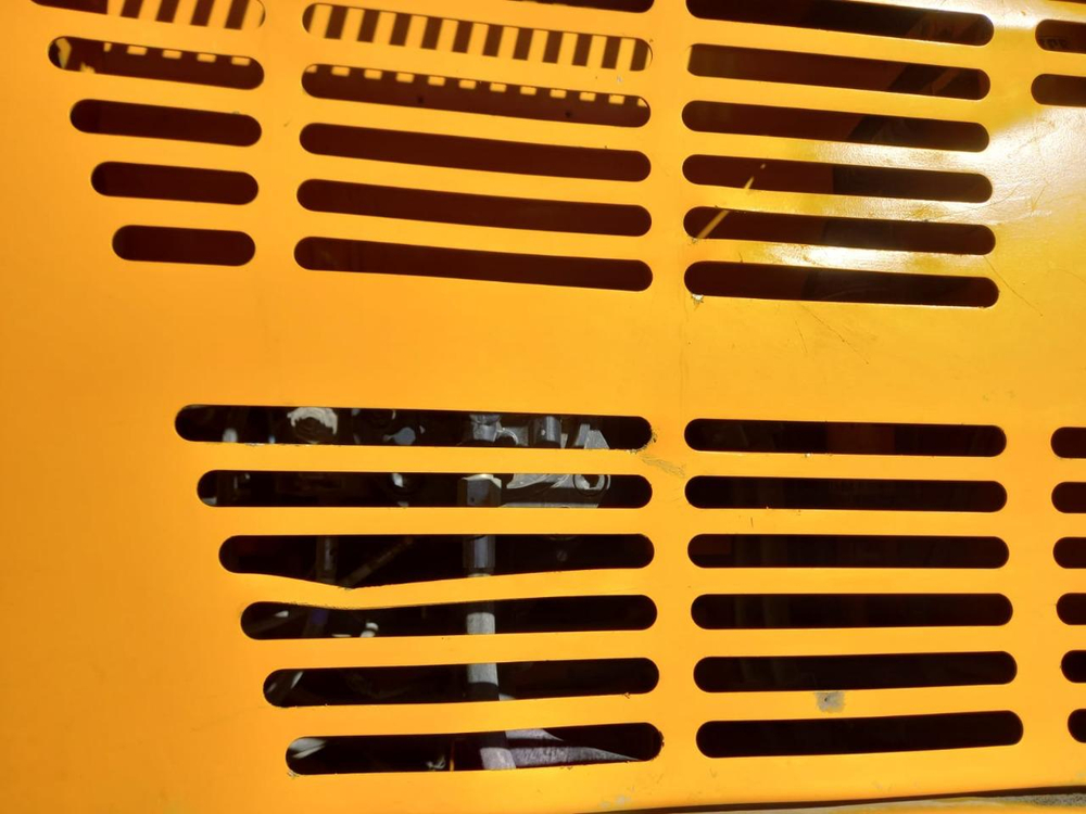 JCB JS 305 Экскаватор JS 305	(Дизельный, 7,2 л, 224 л.с., АТ)