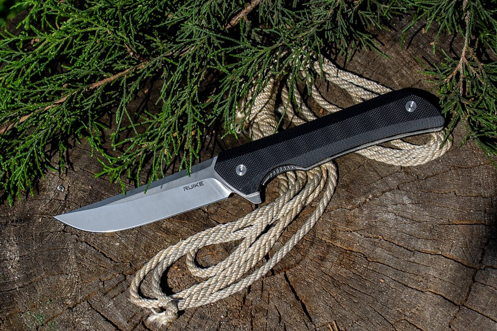 Нож Ruike Hussar P121 черный, P121-B