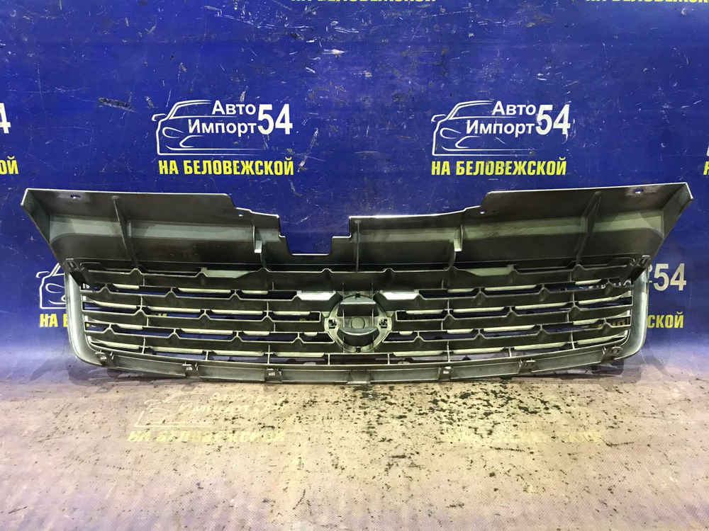 Решетка радиатора NISSAN STAGEA 2004-2007