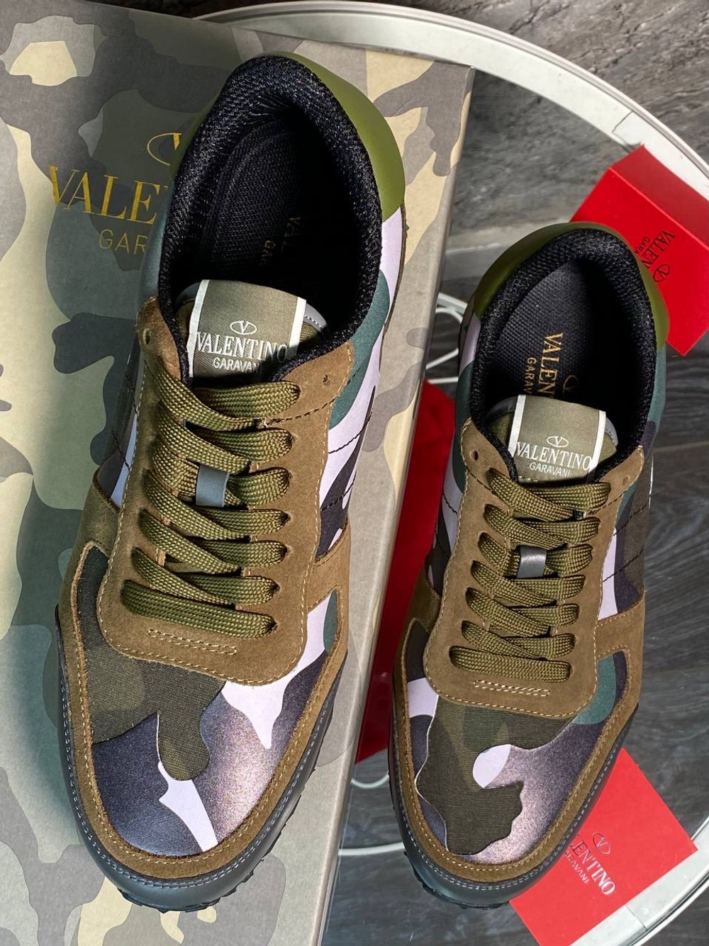 Кроссовки Valentino