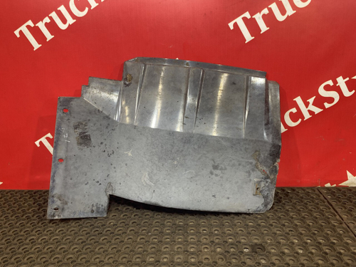 Подкрылок передний левый 2020г.