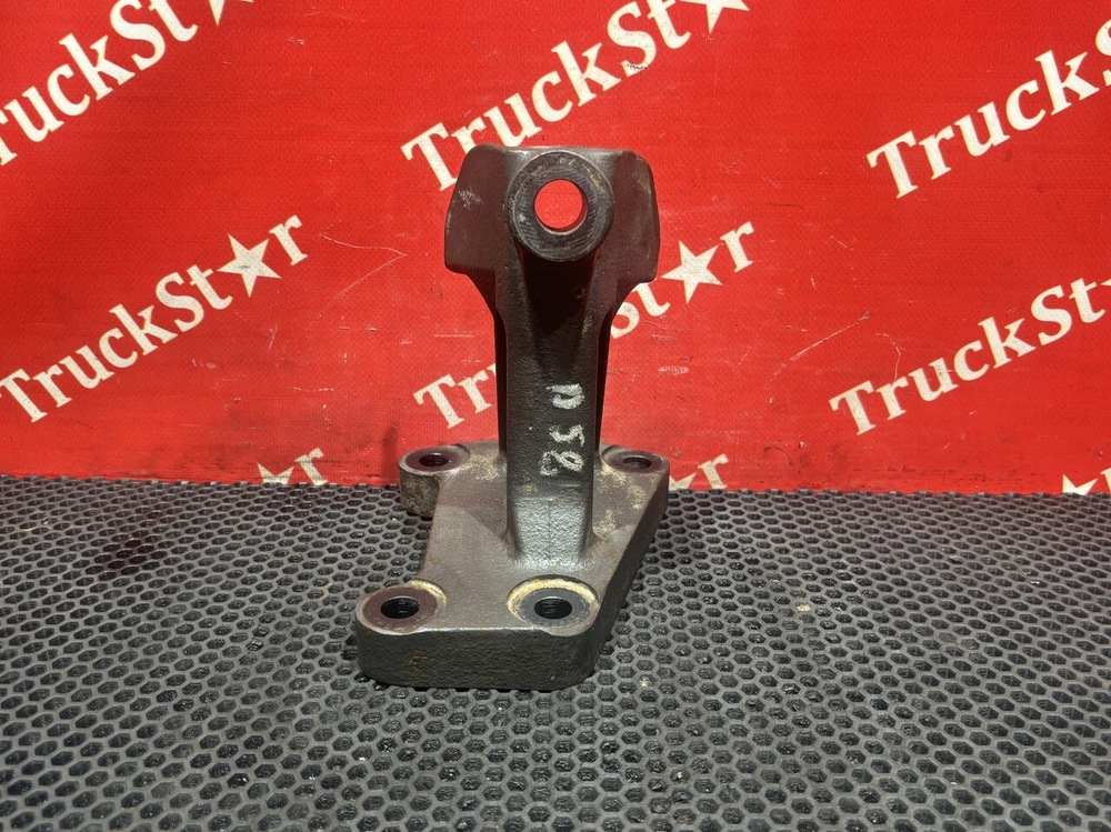 Кронштейн двигателя передний правый 2019г