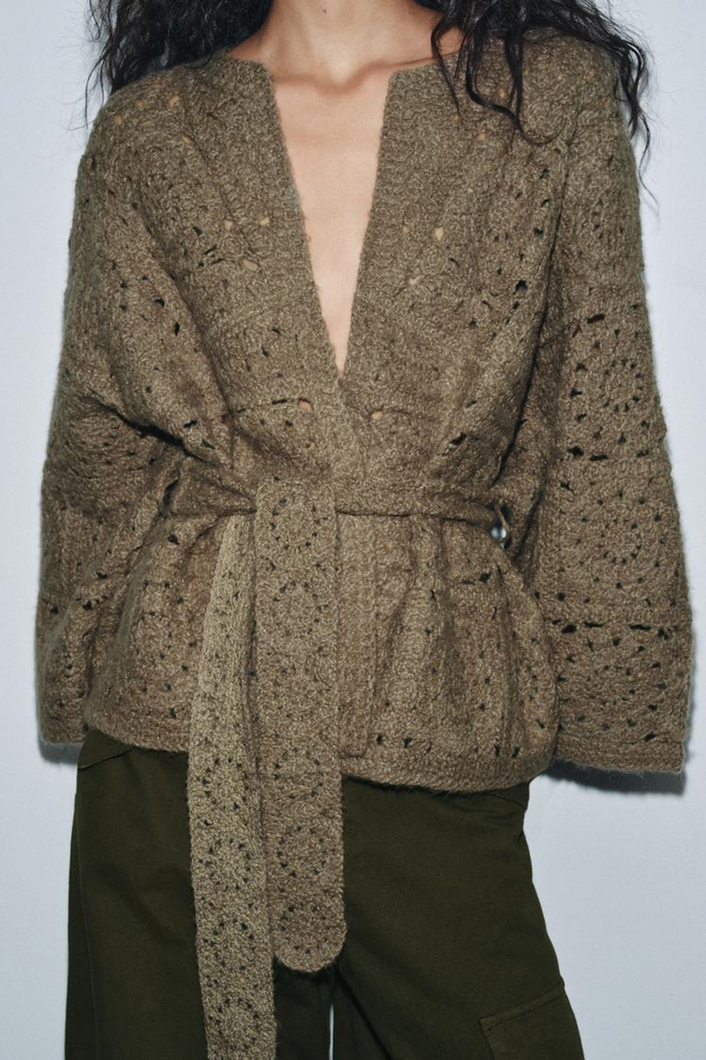 ZARA ВЯЗАНЫЙ КАРДИГАН С ПОЯСОМ, СВЕТЛЫЙ ХАКИ