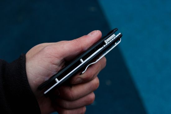 Нож складной Mcusta Katana Tanto Basic Folder VG-10 San Mai, Black Blue Anodi...