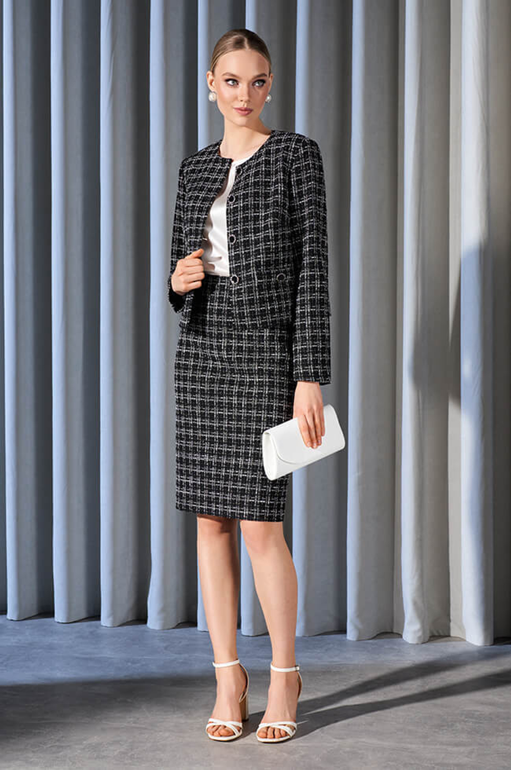 1844 Жакет женский (черный)