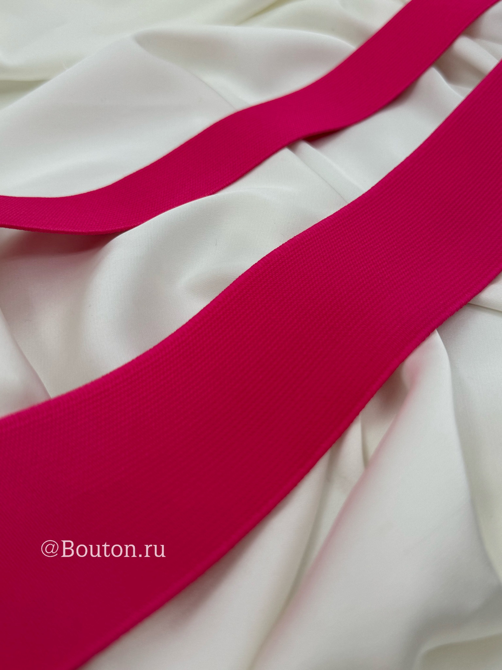 Резинка фуксия (ярко-розовая)